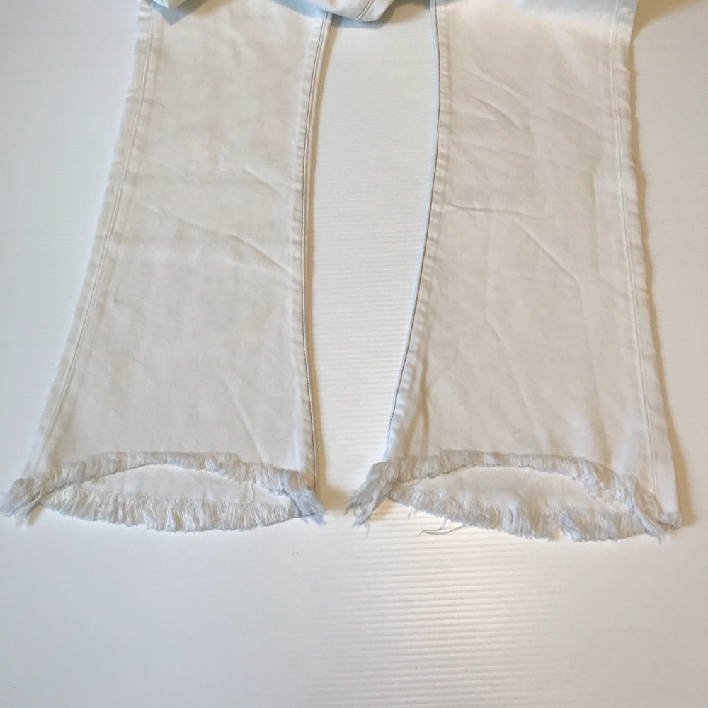 Current Elliott NEW Frayed Flip flop flare jeans - Picture 5 of 7